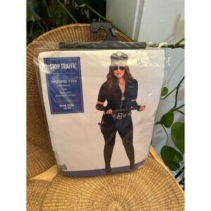 Party city stop traffic Halloween costume women’s size 3 X – large